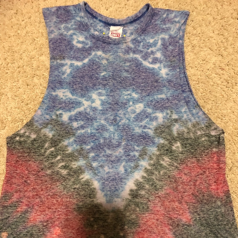Obey Giant cutoff burnout tie dye T size xs